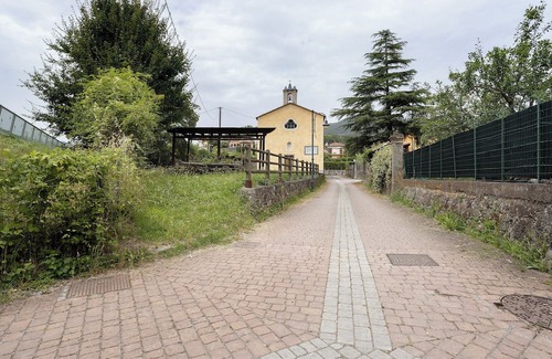 Beverino Appartement | Apartment 'La Casa Sulla Collina' with Balcony, Wi-Fi and Air Conditioning