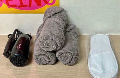 Noryangjinil-tong Cabine | Cozy Room: 30 Seconds from Noryangjin Station, Prime Location in Seoul