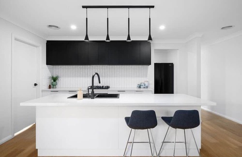 Thurgoona Maison | Albury Oasis Summary: