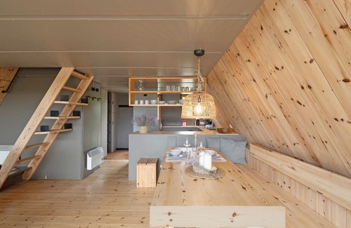 Bolvir Maison | Holiday Home 'Cabanya Amb Encant' with Mountain View, Terrace and Garden