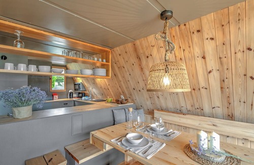 Bolvir Maison | Holiday Home 'Cabanya Amb Encant' with Mountain View, Terrace and Garden