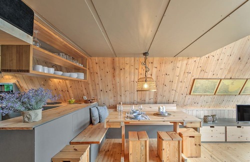Bolvir Maison | Holiday Home 'Cabanya Amb Encant' with Mountain View, Terrace and Garden