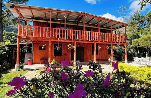 Los Naranjos Cabine | Charming Cabin Retreat in Los Naranjos, El Salvador! Your Serene Getaway Awaits!