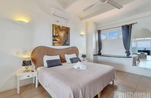 Playa Pabou Appartement | Bonaire Oceanfront Penthouse - 1 bedroom apartment with stunning view and huge balcony.