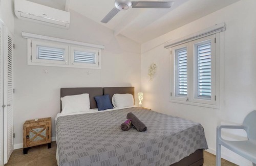 Playa Maison | Kas Koral - Authentic, luxury oceanfront villa in Kralendijk