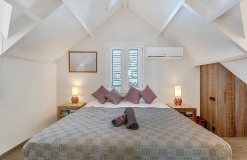 Playa Maison | Kas Koral - Authentic, luxury oceanfront villa in Kralendijk