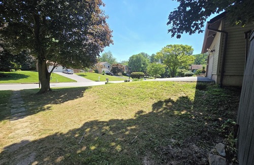 Owings Mills Maison | Charming 1-bedroom,with Living room BASEMENT APT in Owings Mills with a POOL!