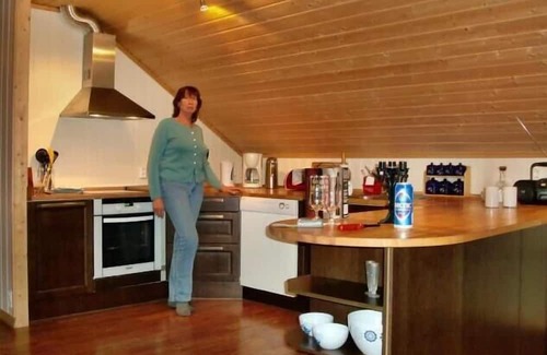 Vevelstad Maison | Cottage "Stokkasjøen Rorbu", 8870 Visthus, Norway - Nordland, southern North Norway, Helgeland coast, 5 persons, 2 living levels, 1 kitchen, 2 bathrooms, 3 bedrooms, Internet Wlan, directly on the water, non-smoking, 85 sqm living area etc., vaca.