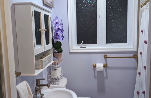Belle River Maison | Experience Coastal Serenity at Our Cozy Belfast Oasis!