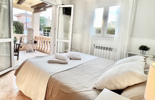 Badia Gran Maison | Casa Familia Mallorca en Pueblo Costero Para max 4 Viajeros y 2 Niños