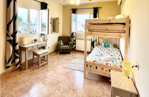 Badia Gran Maison | Casa Familia Mallorca en Pueblo Costero Para max 4 Viajeros y 2 Niños