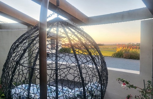 Kaikoura Cabine | Christmas 2024: 11 people, Hot Tubs, Spectacular Views, Plenty of Space to Play