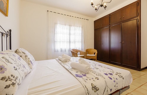 Sant Pol De Mar Maison | Holiday Home 'Masia Mas Torras' with Mountain View, Private Pool and Private Terrace