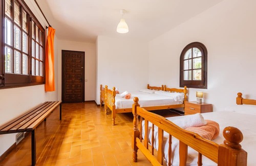 Sant Pol De Mar Maison | Holiday Home 'Masia Mas Torras' with Mountain View, Private Pool and Private Terrace