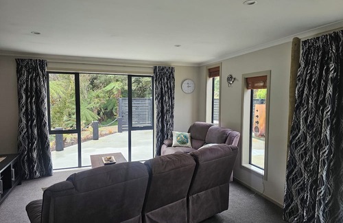 Oban Maison | Central location, 5 mins to everything. Car can be provided.