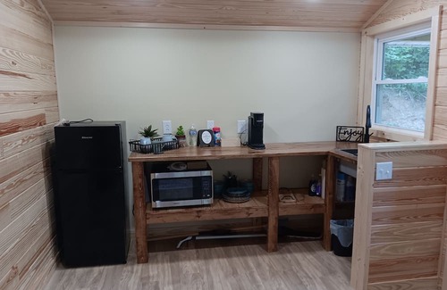 Lynn Garden Cabine | RECONNECT to nature with cozy cabin near Church Hill, TN