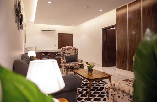 Al Kura Chalet De Ski | Chalet with private pool