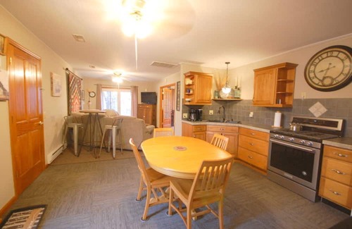 Boone County Cottage | 2 Bedroom Woodsy Cottage with private outdoor area and wifi.