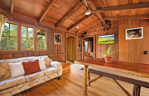 River Heads Cabine | Mango Lodge romantic cabin at River Heads near Fraser Island