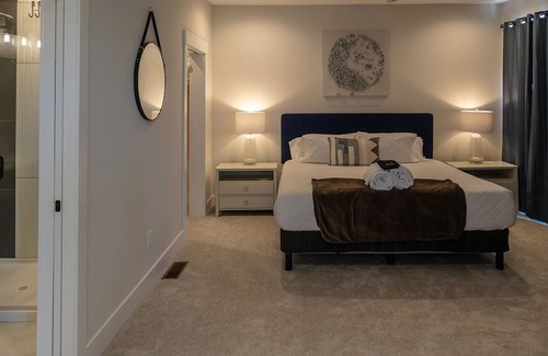 Merion Village Copropriété | Luxe 3-bedroom Condo in German Village! Close To All Dining and Events!