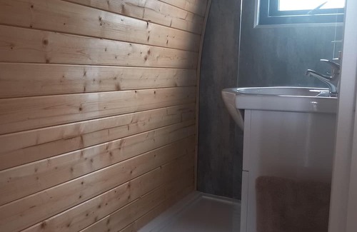 Inishowen Cabine | Fantastic cabin with panoramic sea views, located in Quigley's Point, Inishowen.