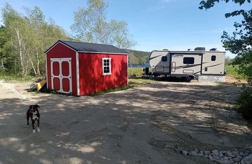 Seal Cove Maison | Cozy mobile home with WiFi and AC in the most beautiful location in Acadia.