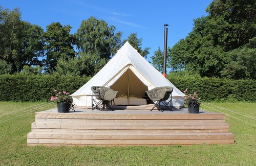 Tartu County Location De VR | Luxurious Saadjärve Glamping with stunning lake views.