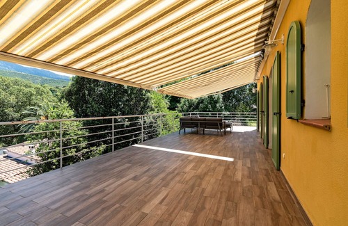 Tavaco Maison | Paravano - maison climatisée avec piscine