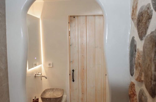 Vivlos Maison | Art Rustic Countryside Home