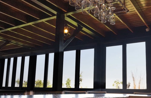 Vega Alta Maison | Entire Place W/Private Bar, Jacuzzi, Pool table & Scenic View.