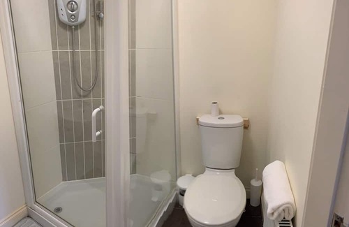 Acresford Maison | Coventry Charm - Spacious 3 Bedroom House