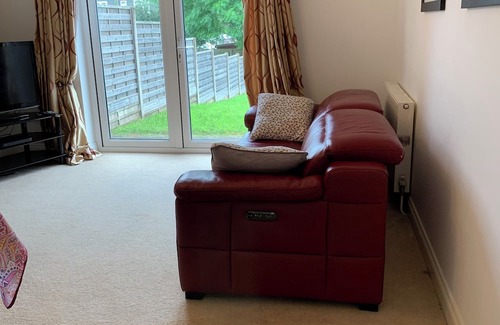 Acresford Maison | Coventry Charm - Spacious 3 Bedroom House