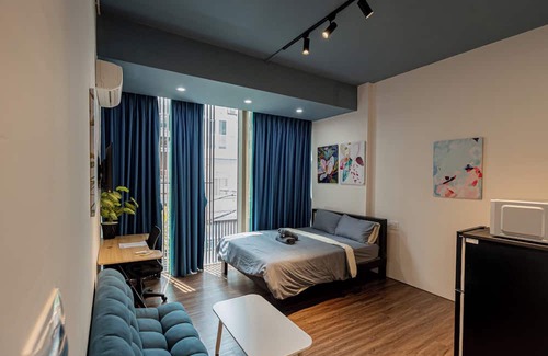 Phu Nhuan Appartement | Tranquil "Amable Home" 7 minutes to Airport & Center / Free Laundry, Fast Wifi