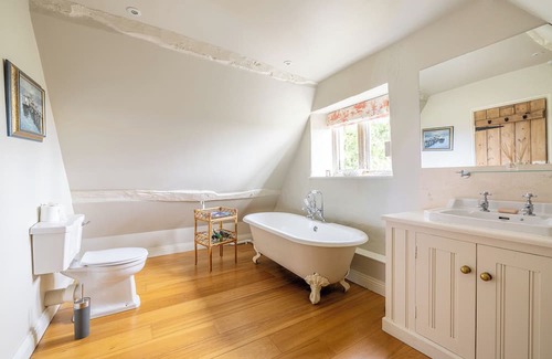 Shepton Mallet Maison | Beautiful and spacious period home in Somerset, 10 minutes from Glastonbury