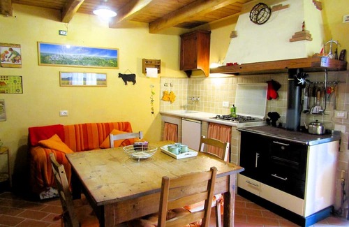 Levigliani Maison | Vrbo Property