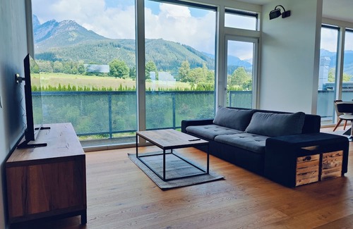 Schardorf Appartement | Penthouse next to golf course, near RedBull Ring