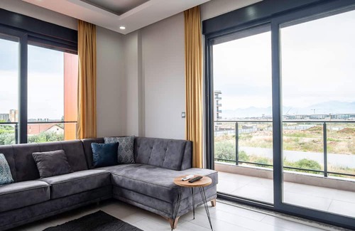 Aksu Appartement | Modern Residence with Shared Pool in Antalya Aksu