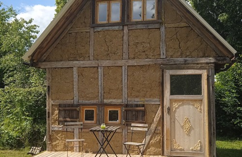 Kletzin Cabine | Tiny-house aus Holz und Lehm mit Eigenem Gartenbereich