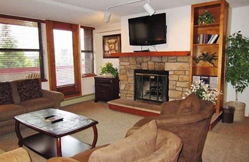 Copper Mountain Station Balnéaire | Luxury one bedroom and one bathroom unit with full amenities
