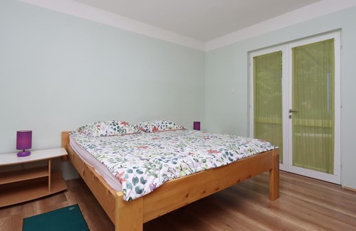 Porozina Appartement | One bedroom apartment with terrace Porozina, Cres (A-23050-b)