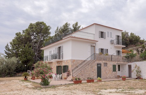 Mattinata Appartement | Casaverde Two-room apartment with kitchenette just 600 meters from the sea
