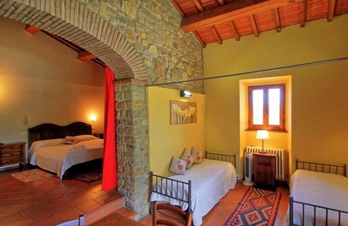 Bibbiena Maison | Casentino Farm Comfortable Vacation Home