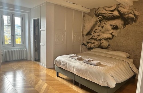 Pont-du-Chateau Autre | Suite Royale au Château du Serpolet