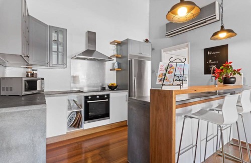Forresters Beach Maison | Beachside Bliss - Forresters Beach