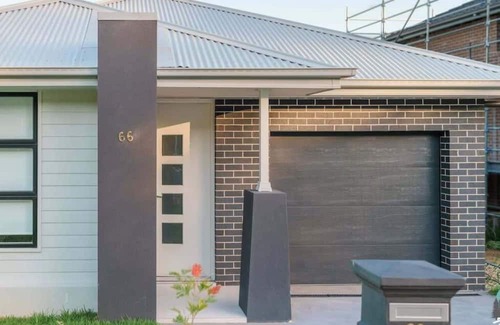 Cobbitty Maison | Aircabin - Cobbitty - Lovely Comfy - 5 Beds House