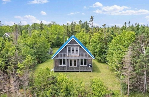 Prince County Cottage | Three Bedroom Ocean View Cottage in Kildare PEI