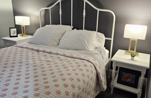 Newburgh Maison | Rivertown Haven walk to historic downtown Newburgh and the OHIO river
