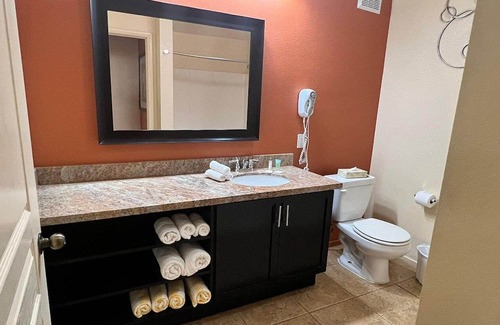 Spring Valley Station Balnéaire | Luxury one bedroom and one bathroom unit with full amenities