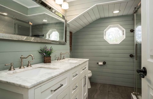 Twin Lakes Maison | Highland House – 8 BDR Home Sleeps 23! Private Pool, Pet Friendly