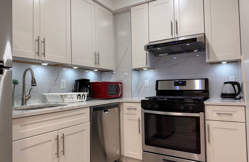 Flushing Chinatown Appartement | Brand New 1br - Linens Wi-Fi 3rd fl